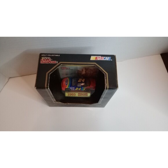 RACING CHAMPIONS INC, NASCAR LICENSED,1/64 SCALE DIE-CAST, 1993 JEFF GORDON # 24 - Picture 3 of 6